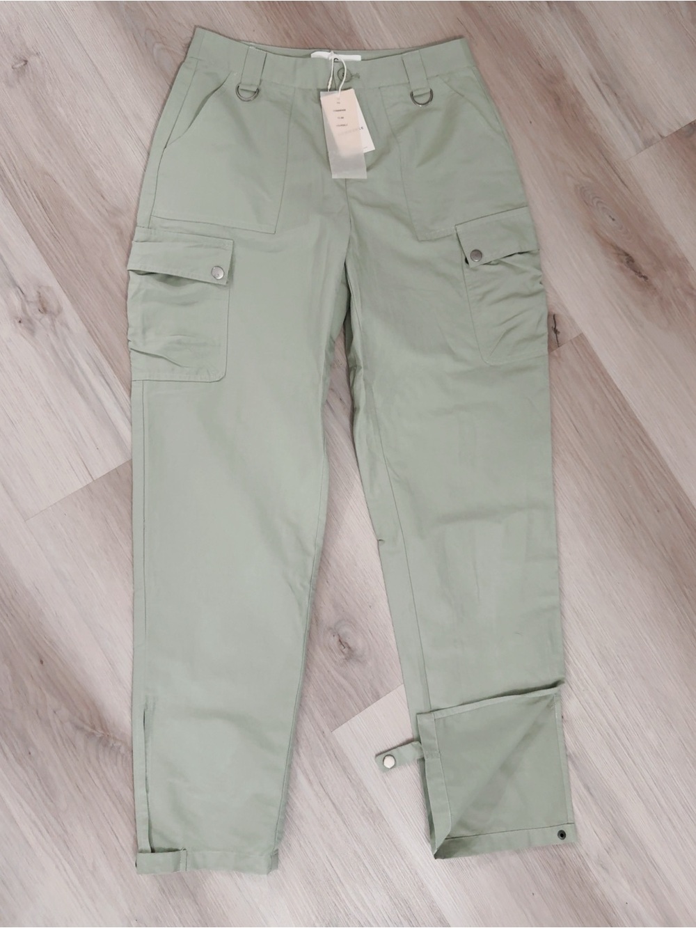 COMMENSE NWT TAPERED STRAIGHT LEG PANTS